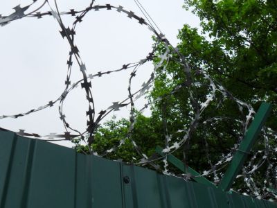 В Усть-Майском районе суд приговорил супругов к лишению свободы за пересылку наркотиков