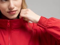 Свободная ветровка с водоотталкивающей пропиткой