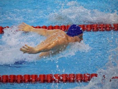 Пловец из Якутии Антон Тищенко завоевал две золотые медали чемпионата мира в Катаре