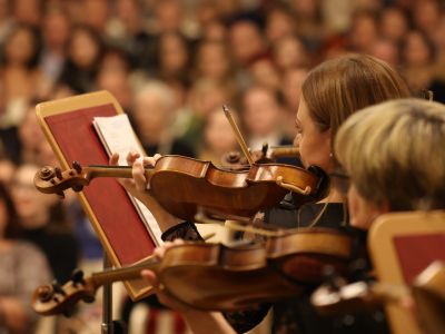 Билеты на Новогодний гала-концерт с Губернаторским симфоническим (КДЦ «Максим») / Концерт | Афиша | ИнфоТаймс