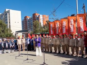 Лампадки с частичками Вечного огня передали ветеранам в Якутске