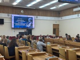 Калужских журналистов научили работать с ИИ и продвигать канал в МАКС