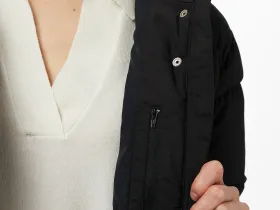 Женская куртка Lacoste