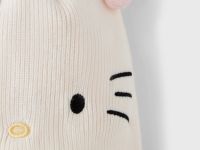 Утеплённая шапка-ушанка с бантом и вышивкой Hello Kitty для девочки Глория Джинс