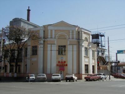 Основной корпус завода