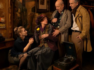 Билеты на Все любят мисс Кронки (Остров) / Театр | Афиша | ИнфоТаймс