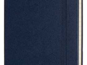 Записная книжка в линейку Moleskine "Classic" Medium 11,5х18 см 240 стр, твердая обложка синяя