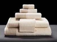 Полотенце для гостей 30 x 50 см молочное Chenillebiesen Wellness Möve