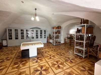 Экскурсия в новое фондохранилище этнографических коллекций (Краеведческий музей)