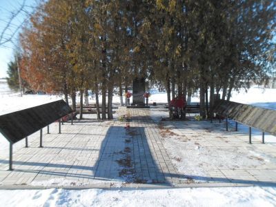 Воинское кладбище воинов Советской Армии, погибших в боях с немецко-фашистскими захватчиками в 1944 году