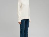 Расклешенные джинсы со средней посадкой