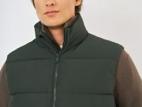 Стёганый утеплённый жилет с воротником-стойкой, Зеленый