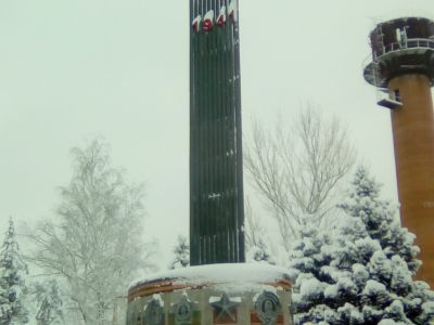 Обелиск в честь рабочих и служащих, погибших в годы Великой Отечественной войны