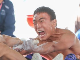 Завершились соревнования по мас-рестлингу и якутской вертушке на Играх Манчаары