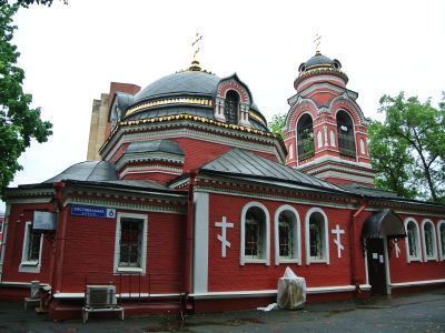 Храм иконы Божией Матери "Знамение" в Аксиньине