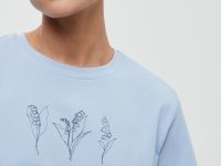 Базовая футболка приталенного силуэта