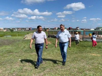 В Амгинском районе будут заниматься пчеловодством и построят зернохранилище