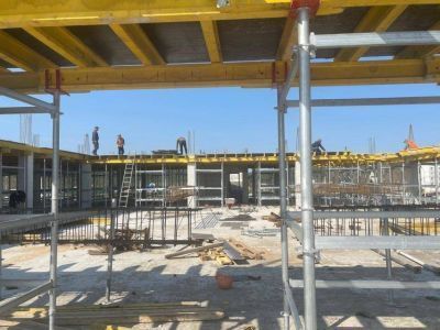 Дмитрий Садовников провел незапланированный объезд строящихся школ в Якутске