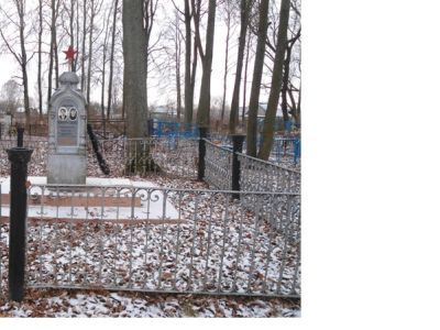 Братская могила советских воинов, погибших в 1943 г. в боях с немецко-фашистскими захватчиками при освобождении села