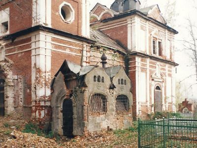 Часовня-надгробие С.Т.Погуляева