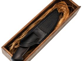 Подарочная коробка для  ножей, дуб