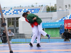 В Якутске стартовали соревнования по борьбе корэш и мас-рестлингу в рамках федерального Сабантуя