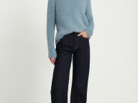 Джемпер полуприлегающего силуэта