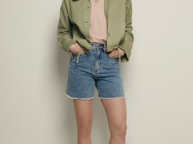 Джинсовые шорты с открытым срезом