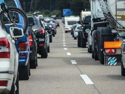 Водителей новых машин с 1 января обяжут устанавливать госномера в день покупки