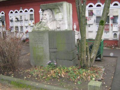 Надгробие П.Н.Сакулина