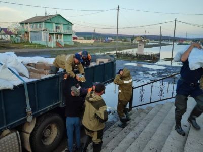 В Верхоянский район доставят около 14 тонн продуктов питания и гуманитарного груза