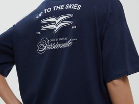 Оверсайз футболка с принтом