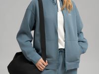 Толстовка объемного кроя из футера