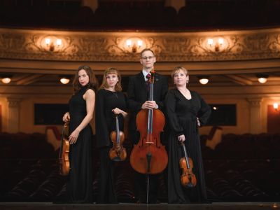 Билеты на Струнный квартет при свечах (Театр оперы и балета им. П. И. Чайковского) / Концерт | Афиша | ИнфоТаймс