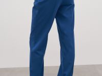 Брюки свободного кроя со стрелками