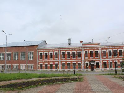 Гимназия женская