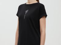 Футболка с круглым вырезом