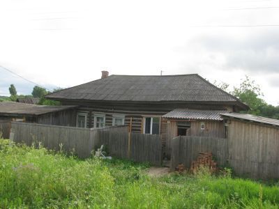 Дом, в котором в 1930-1937 гг. жил один из основоположников коми-пермяцкой литературы А.Н. Зубов