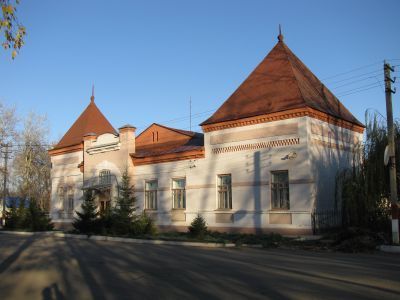 Здание казначейства уездного