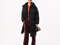 Женский длинный пуховик Lacoste с капюшоном