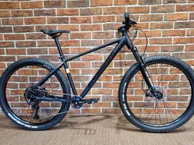 Горный велосипед Atom Xtrail X10 29, год 2025, цвет Черный, ростовка 18