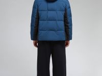 Утепленная куртка с капюшоном