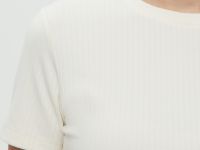 Футболка приталенного силуэта