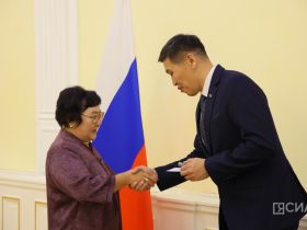 В Якутске отметили День работников дополнительного образования