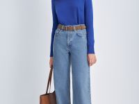 Джемпер прямого силуэта с округлым вырезом