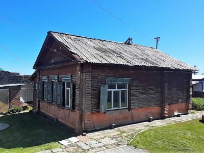 Дом, в котором жил исследователь Алтая В.И. Верещагин