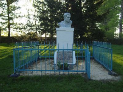 Братская могила советских воинов, погибших в 1943 г.