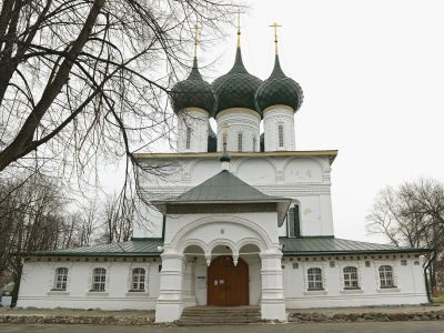 Церковь Федоровской Божьей Матери (теплая и холодная)
