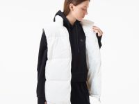 Женский утеплённый жилет Lacoste с капюшоном