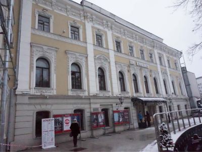 Главный дом городской усадьбы (с 1920 г. - Дом печати - клуб московских журналистов, с 1938 г. - Дом журналиста), XVIII в., 1877 г., архитектор А.О.Вивьен. Здесь выступали А.А.Блок, В.В.Маяковский, С.А.Есенин, Демьян Бедный, А.В.Луначарский и другие. Отсю